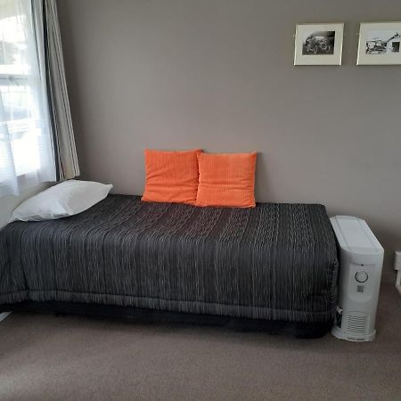 Featherston Motels And Camping Exterior foto